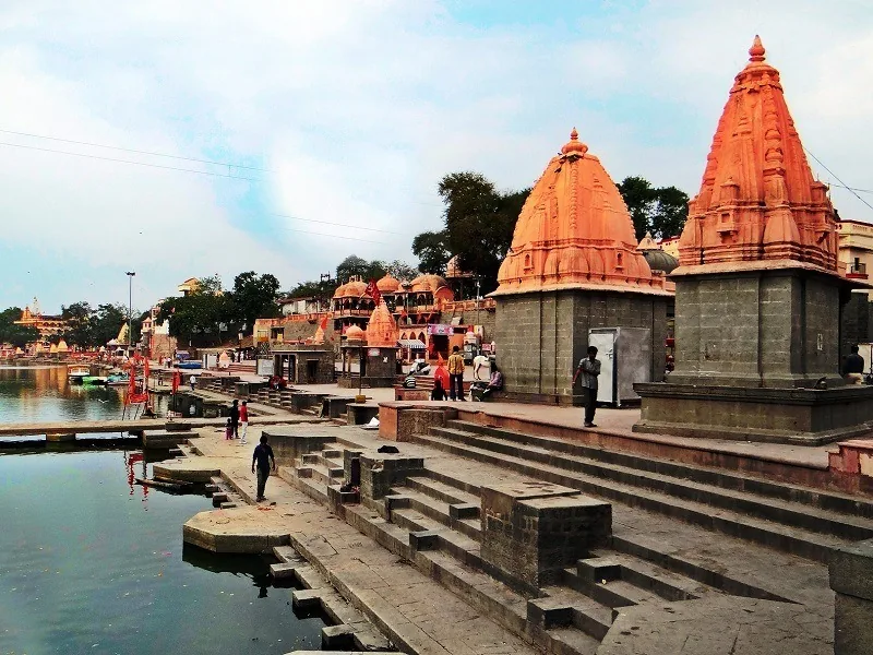Indore to Ujjain taxi