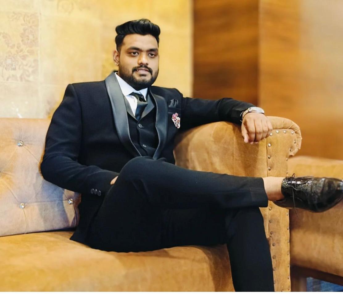 Portrait of Viplav Co-founder of Ujjain tour and travels